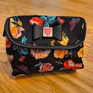 Betsey Johnson, Black + Fire Colors Floral Cosmetics/Toiletries Travel Bag (GU)